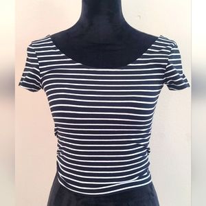 American Eagle crop top